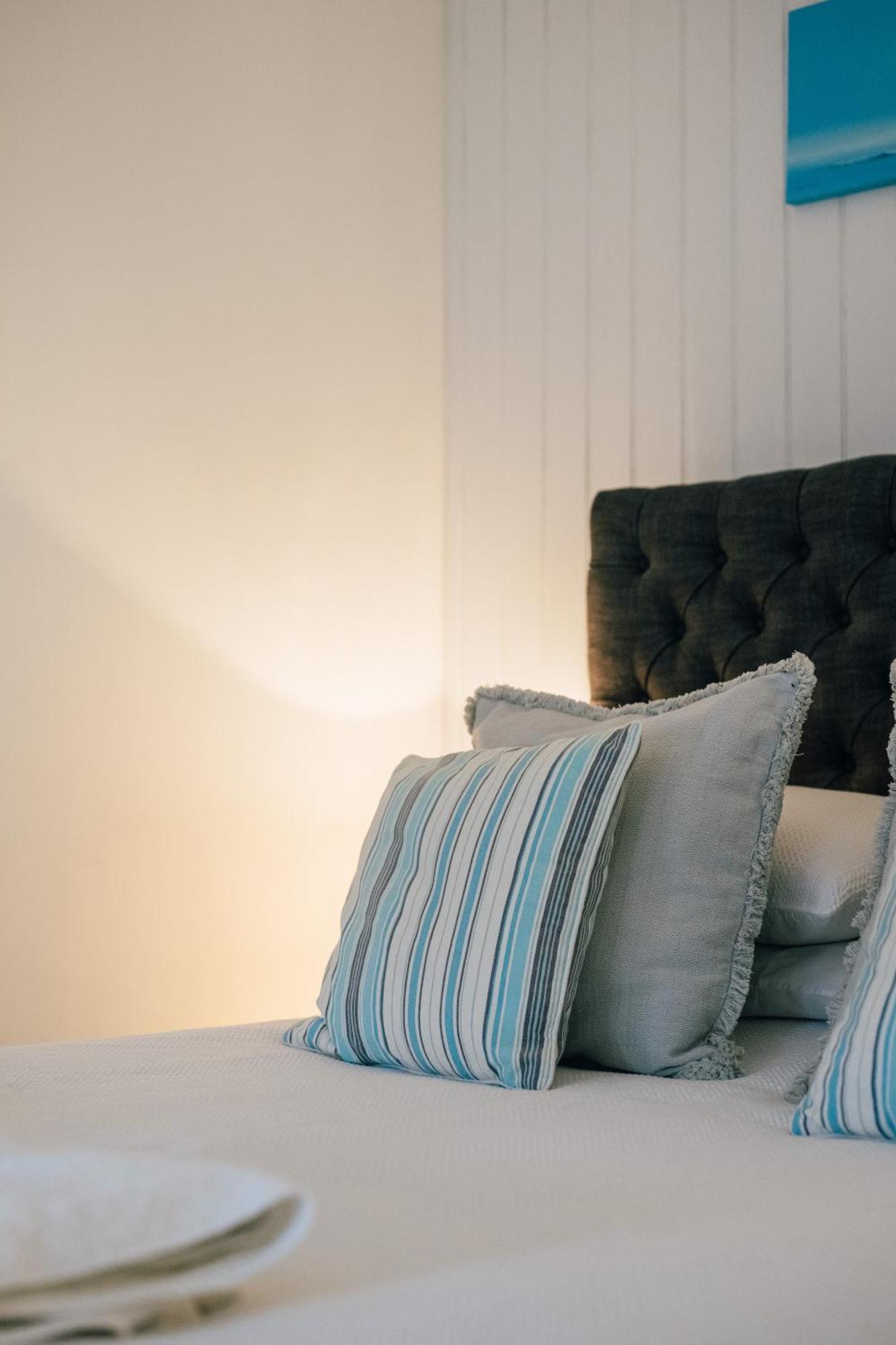 Cute 1 Bed Apartment 2 Mins From The Sea - Sleeps 4, Flat 8 The Gables, Church Street, ليم ريجيس المظهر الخارجي الصورة
